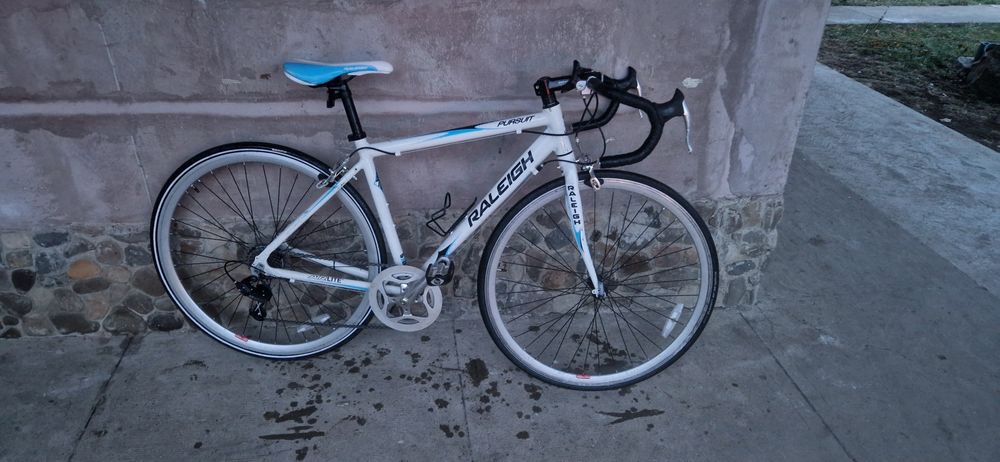 Vând cursiera Raleigh