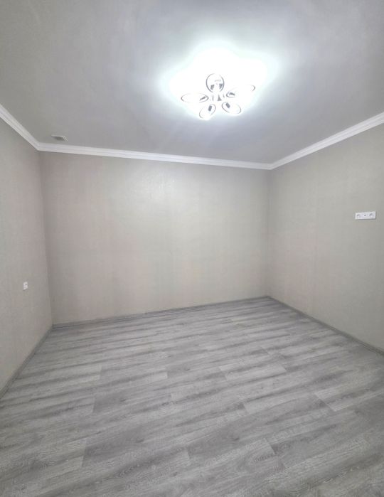 Кибрай тумани Хосилдор(Қизилту-1) маҳалласида 1,8 сот. 3 хона янги уй