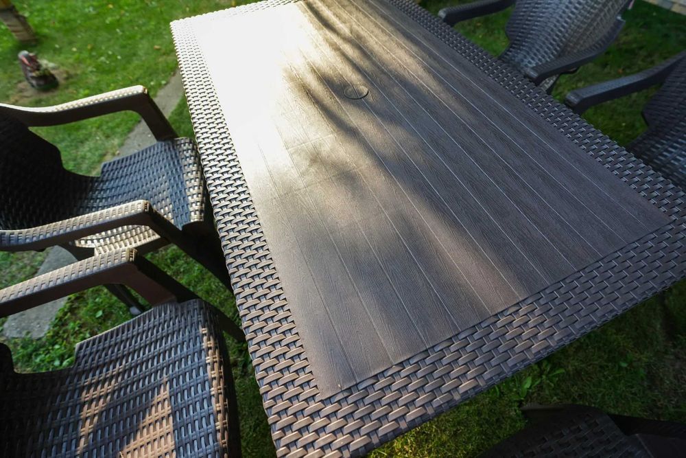 Висококачествен градински комплект от маса 140х80см. и 6 стола пвц