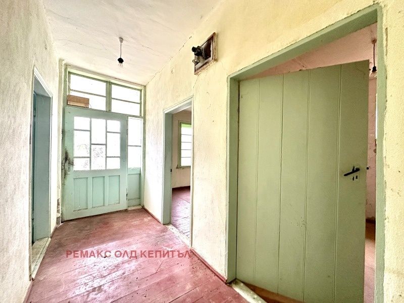 Къща в село Хотница