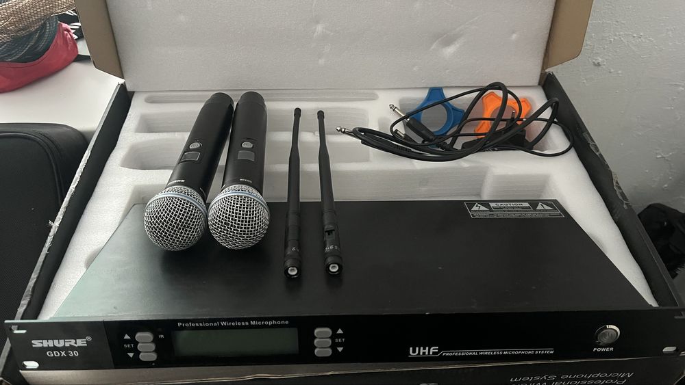 продам микрoфон SHURE