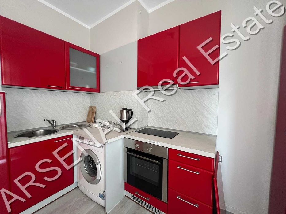 Дава се под наем Тристаен апартамент в София, Център - 88 кв.м за 625 € - Снимка #2