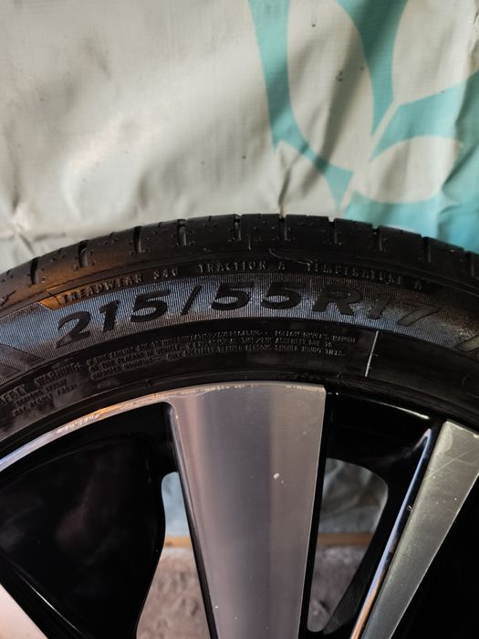 Шины Гудвеер  на дисках 215/55 R17