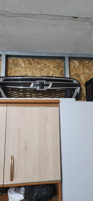 Продам решетку от шевроле кобальт 2025год