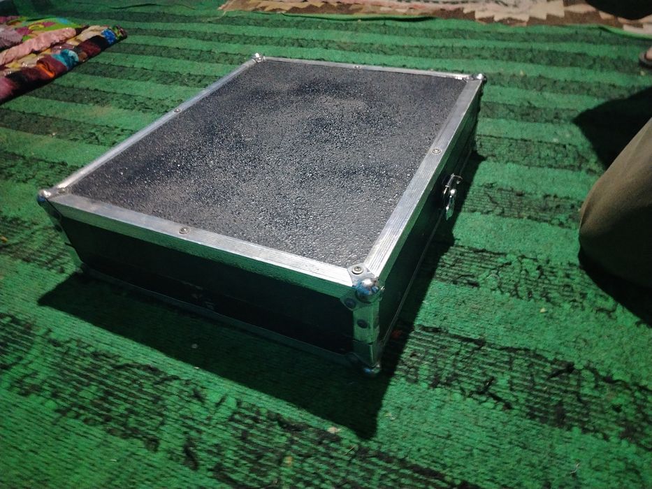 Carvin pult sotiladi xolati yaxshi ishlashi yaxshi