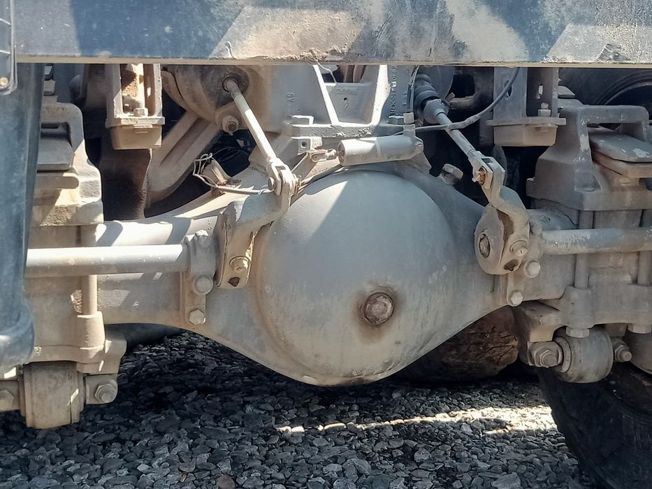 Продам полуприцеп китаец Howo