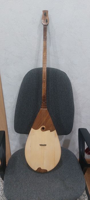 Продается домбыра