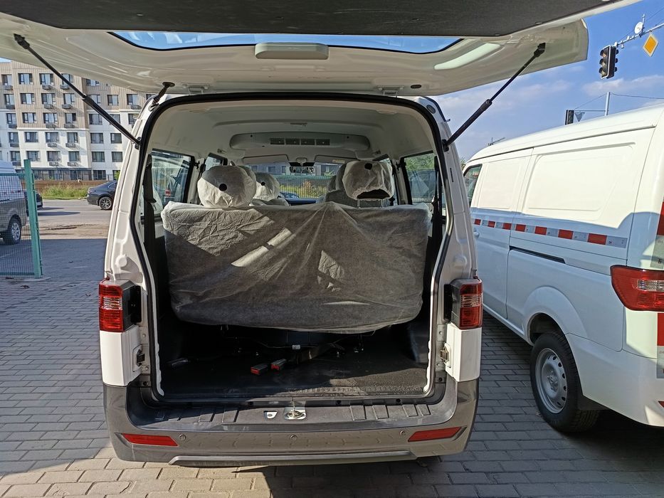 Минивэн SRM, 2024 года