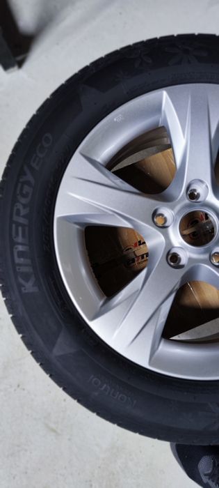 продам одно колесо R16