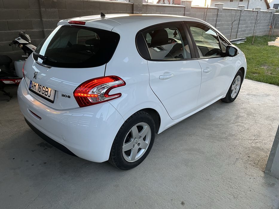 Peugeot 208 14 hdi