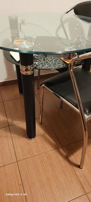 Masa bucătărie cu 3 scaune