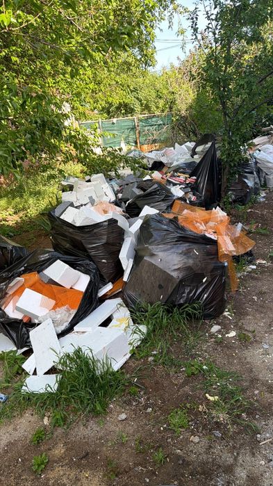 Ridic saci cu moloz din constructii