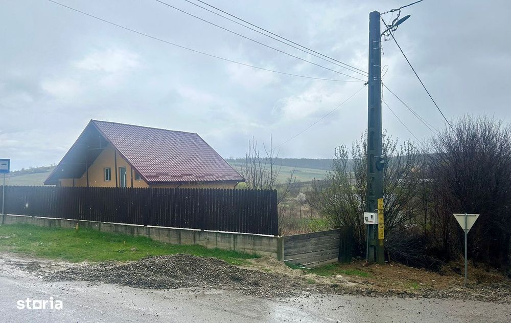 Casa Vila S+P+M cu 1089mp teren intravilan Proselnici Miroslava