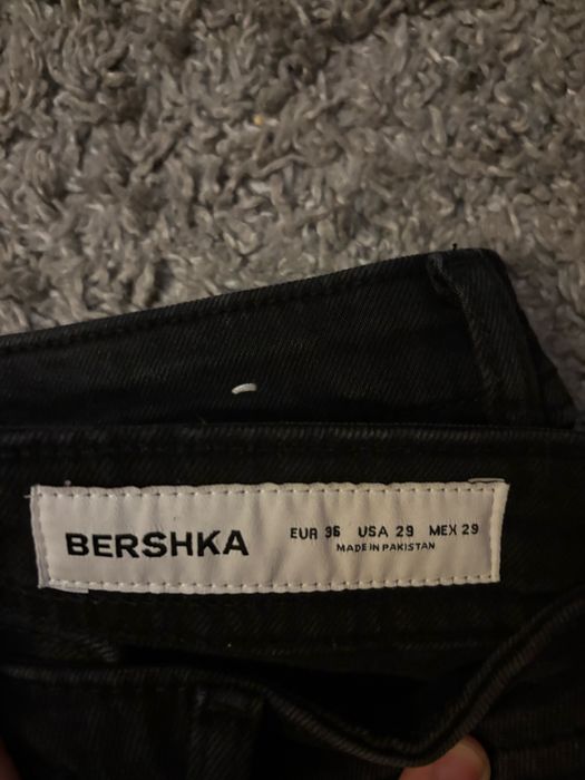 Blugi scurti bershka