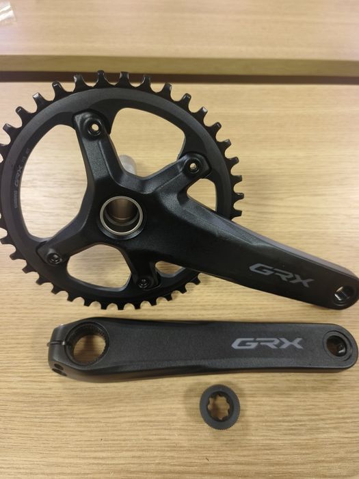 НОВ Куребел Shimano GRX FC-RX600 ,40T,175mm,1x10,11 speed