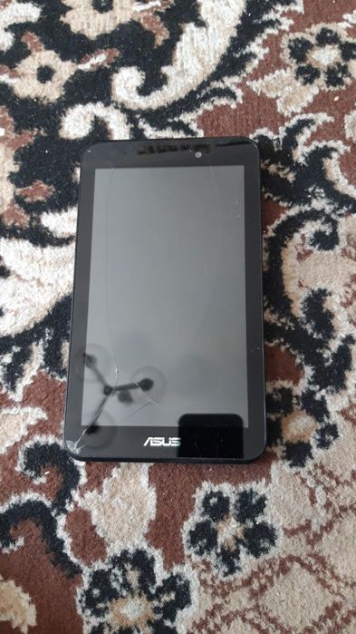 Планшет на запчасти.