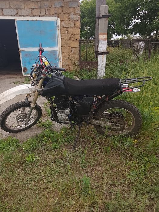 Продам мотоцикл 250куб