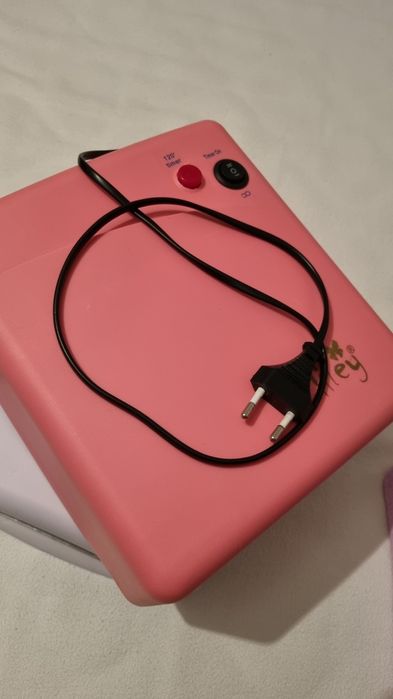 Vand lampa de unghii