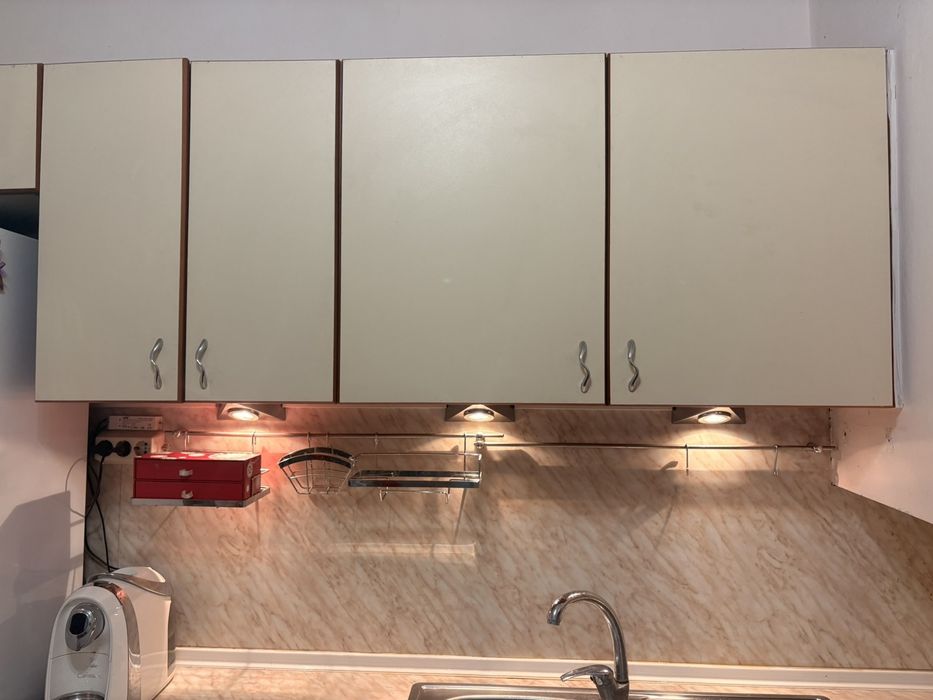 Кухненски шкафове-горни