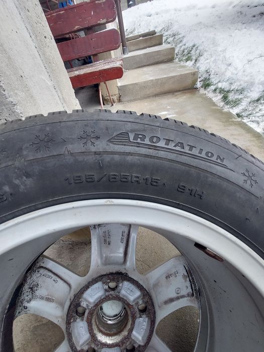 Jante aliaj 5×112  echipate cu cauciucuri iarnă
