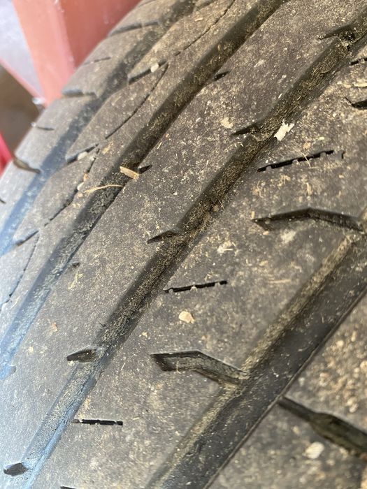 Vand cauciucuri de vara 205/60/16 audi