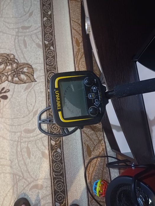 Продам металлоискатель TХ850.