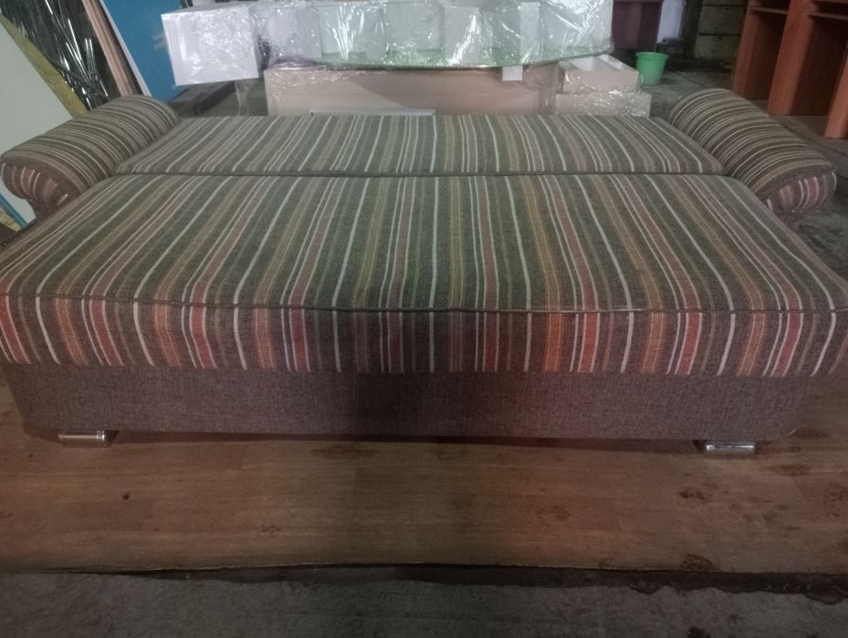 Диван в хорошем состояни