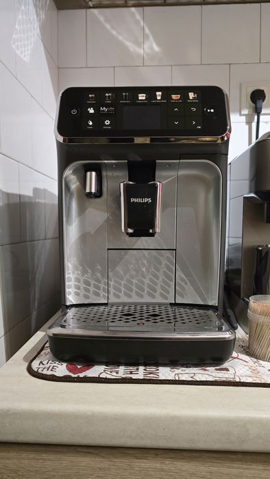 Expresor automat Philips seria 5400