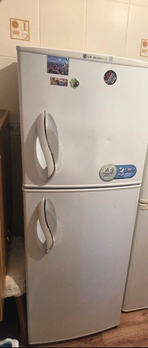 Холодильник LG двухкамерный