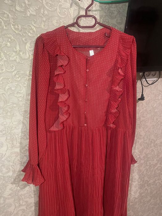 Платья разные новые