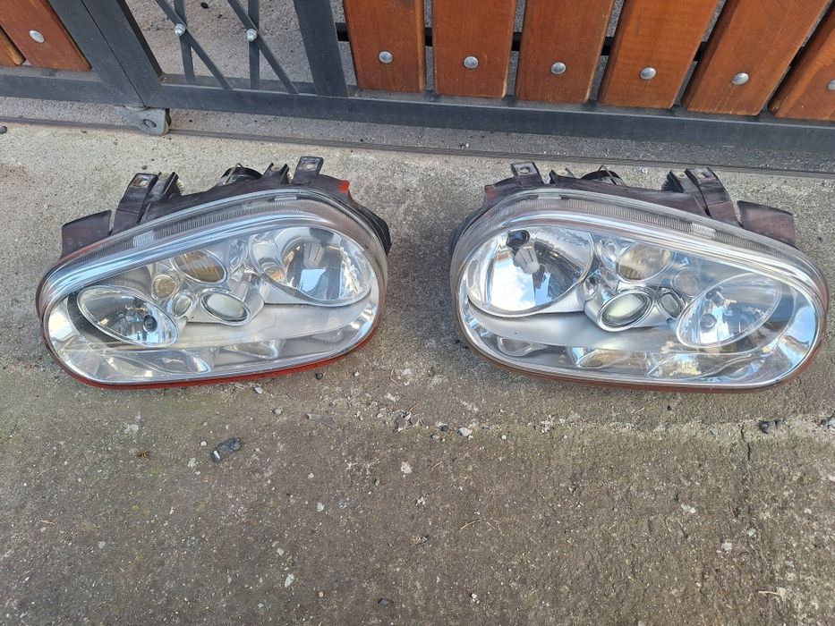 Оригинални фарове с лупи за голф.Имам и без лупи  с ангелски очи...