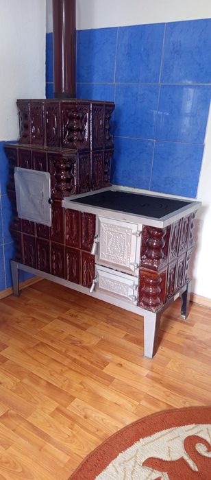 Sobă teracotă cu plită