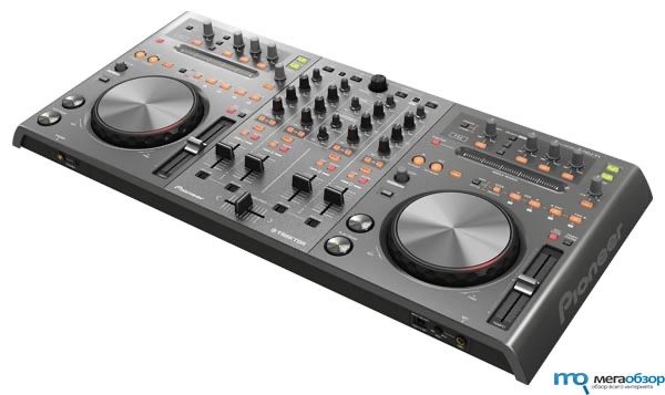 Pioneer DDJ-T1 (диджей контроллер)