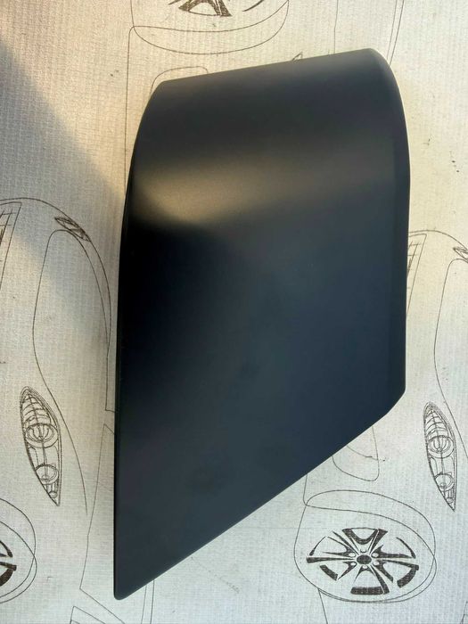 Colțar / Ornament Superior Grilă Frontală Dreapta Nissan Cabstar 2007 / 2007-2013 Cod OEM 61876MB (5C2)