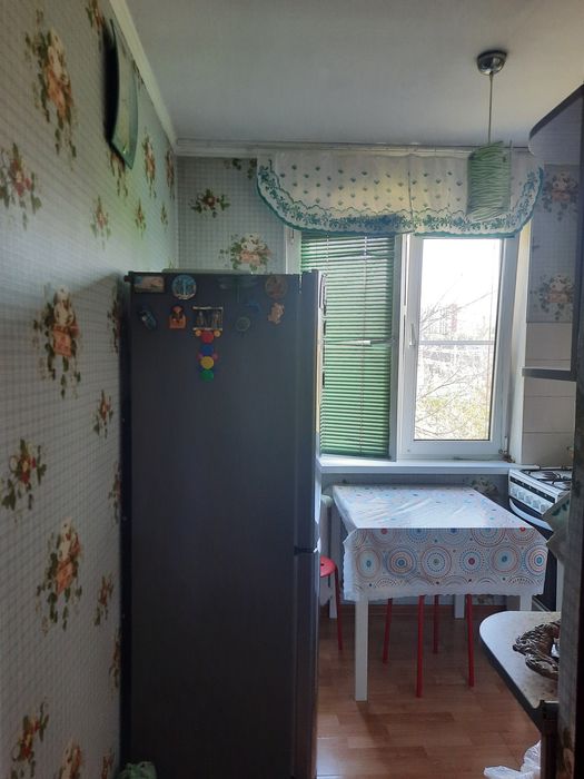 Продаётся 2 - х комнатная квартира