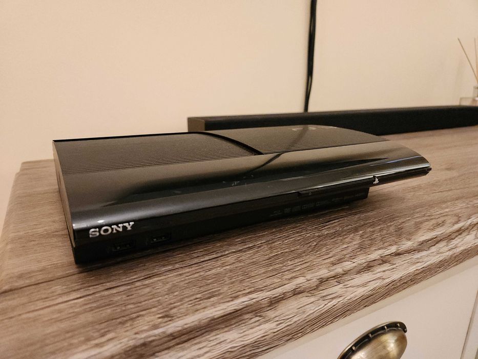 PlayStation 3 (PS3) Super Slim (500GB) - Modat, Complet functional