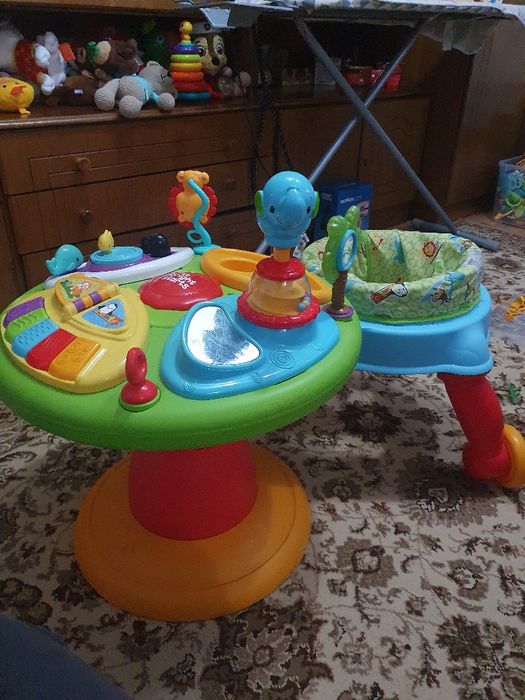 Centru de activitati bebelus