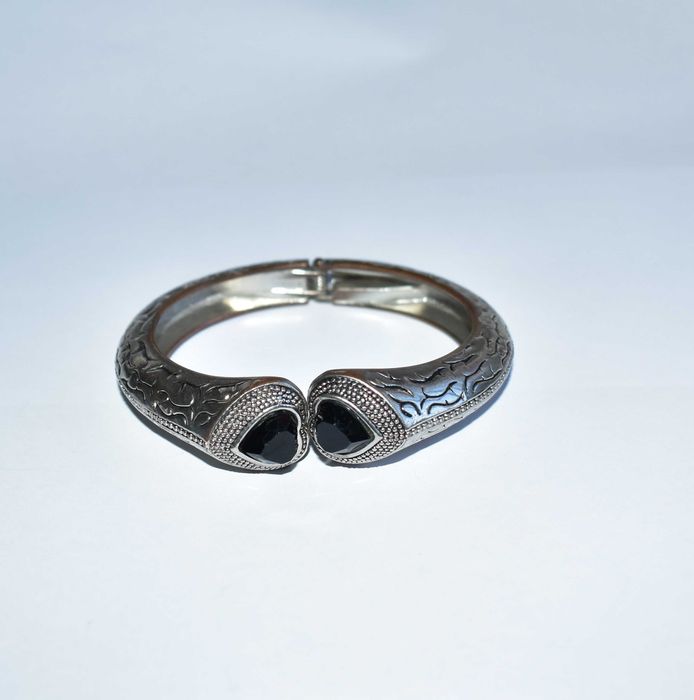 Стара Дамска Гривна - Цвят Сребро