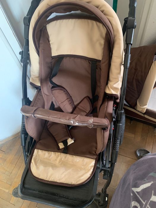 Продавам бебешка количка