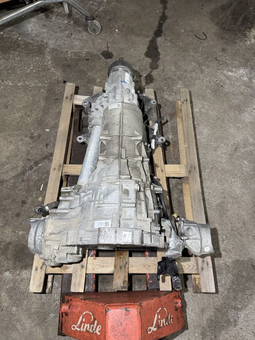 Автоматична скоростна кутия ZF 8HP65A Audi A8 D5 4N Quattro 4N0300040R
