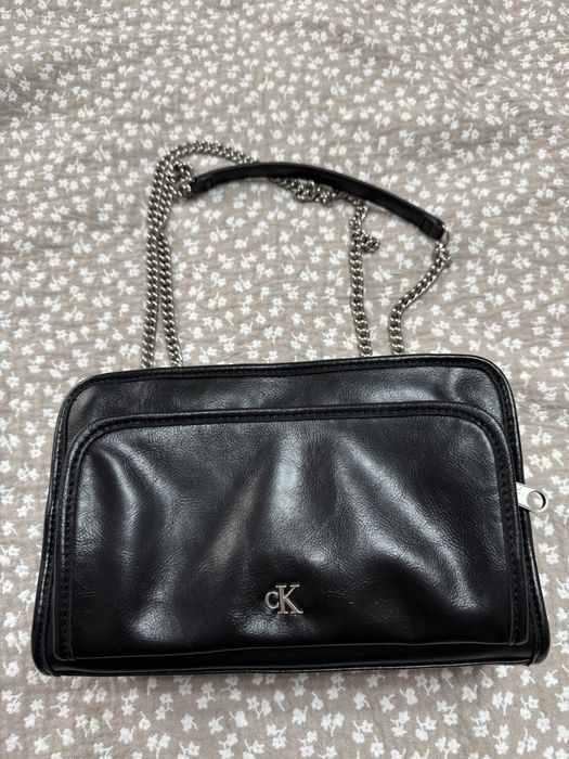 Продам сумку Calvin Klein