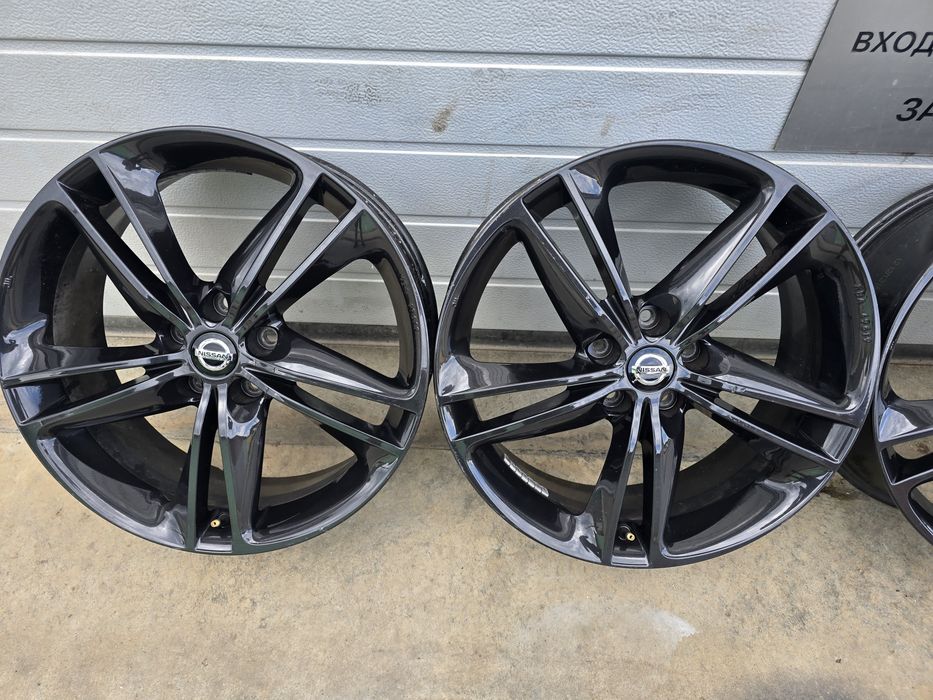 19 цола джанти 5x114.3 за NISSAN