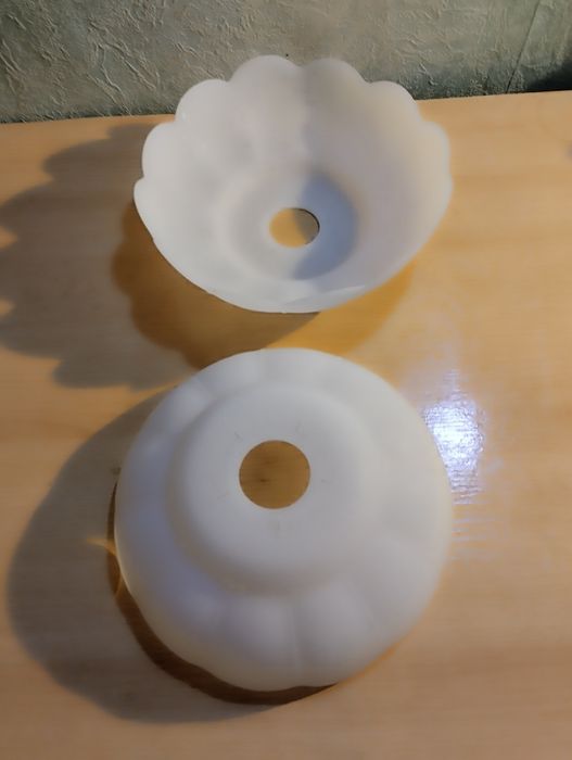 Плафоны серебристые  .