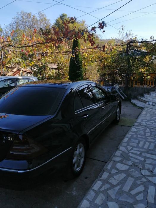 Мерцедес c220 143