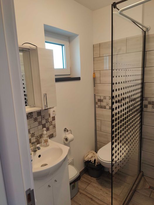 Casa noua de vanzare, complet utilată și mobilată