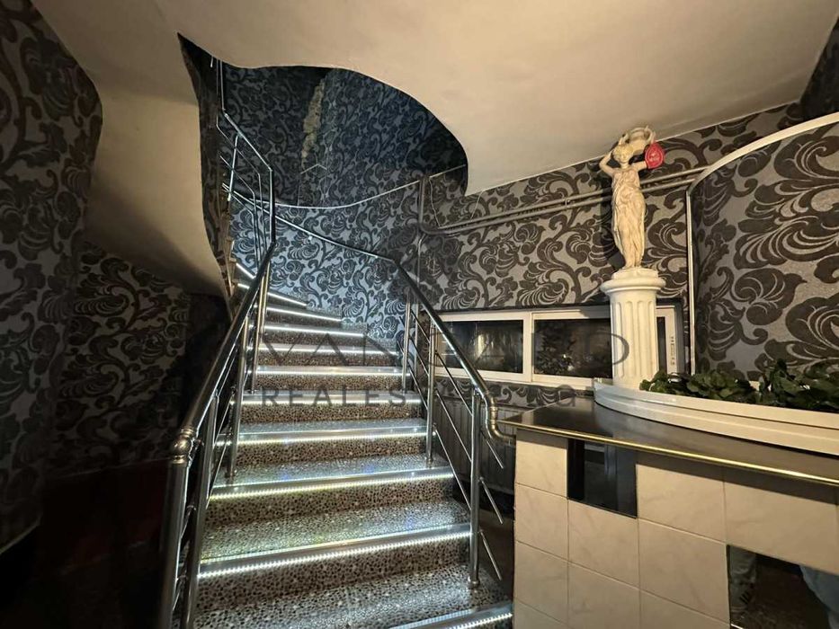 Продава се Заведение в Пловдив, Тракия - 400 кв.м за 1330 €/кв.м - Снимка #5