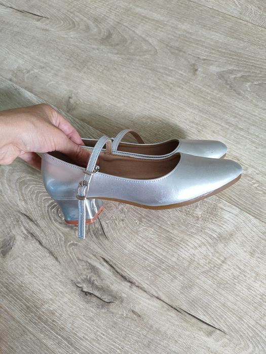 Обувь для танцев