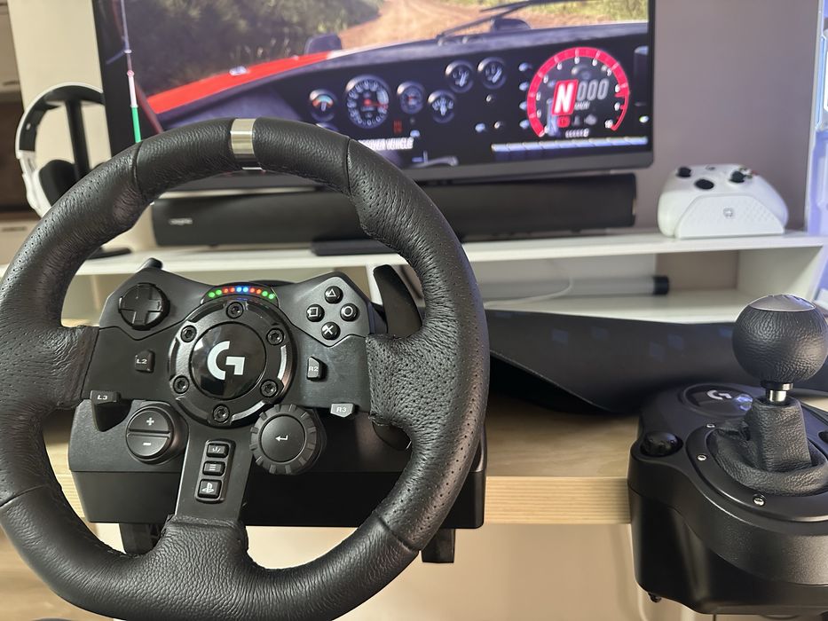 Logitech G923 Гаранция Нов! Playstation 5 / PC +shifter