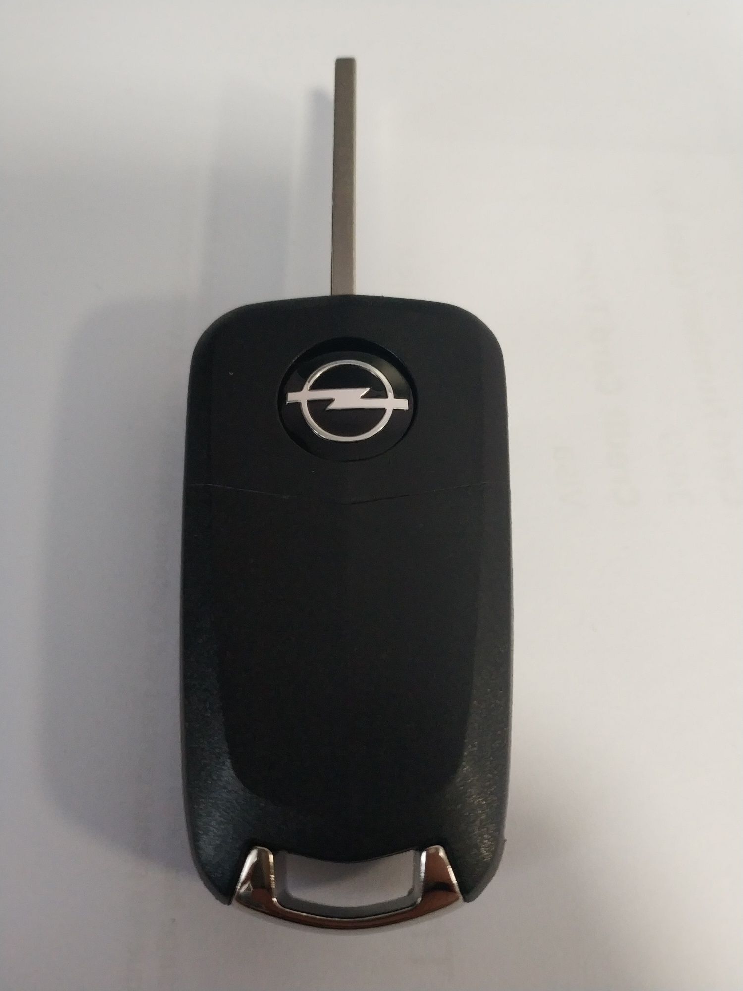 Кутиика opel astra h,zafira b сгъваем ключ два бутона,кръгна емблема ...