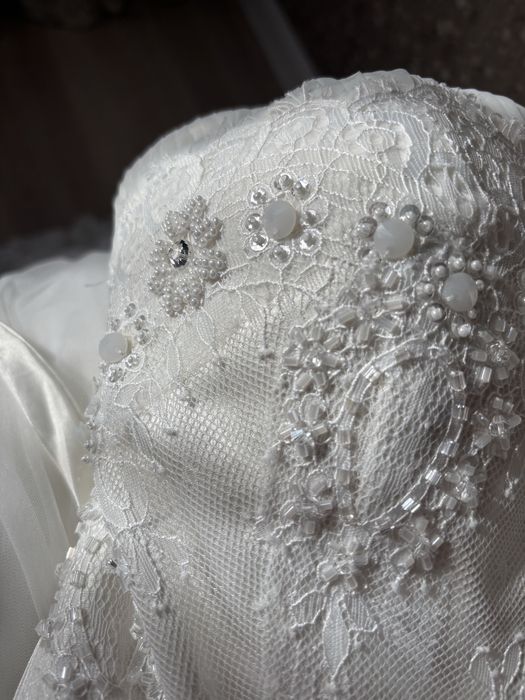 продам свадебное платье + подарок кольцо